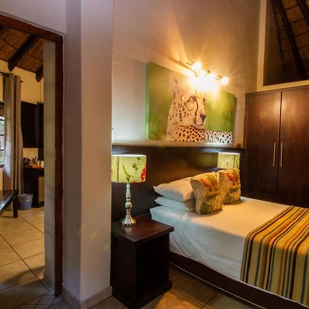 Emdoneni Lodge With Zululand Cat Conservation Project Hluhluwe Extérieur photo
