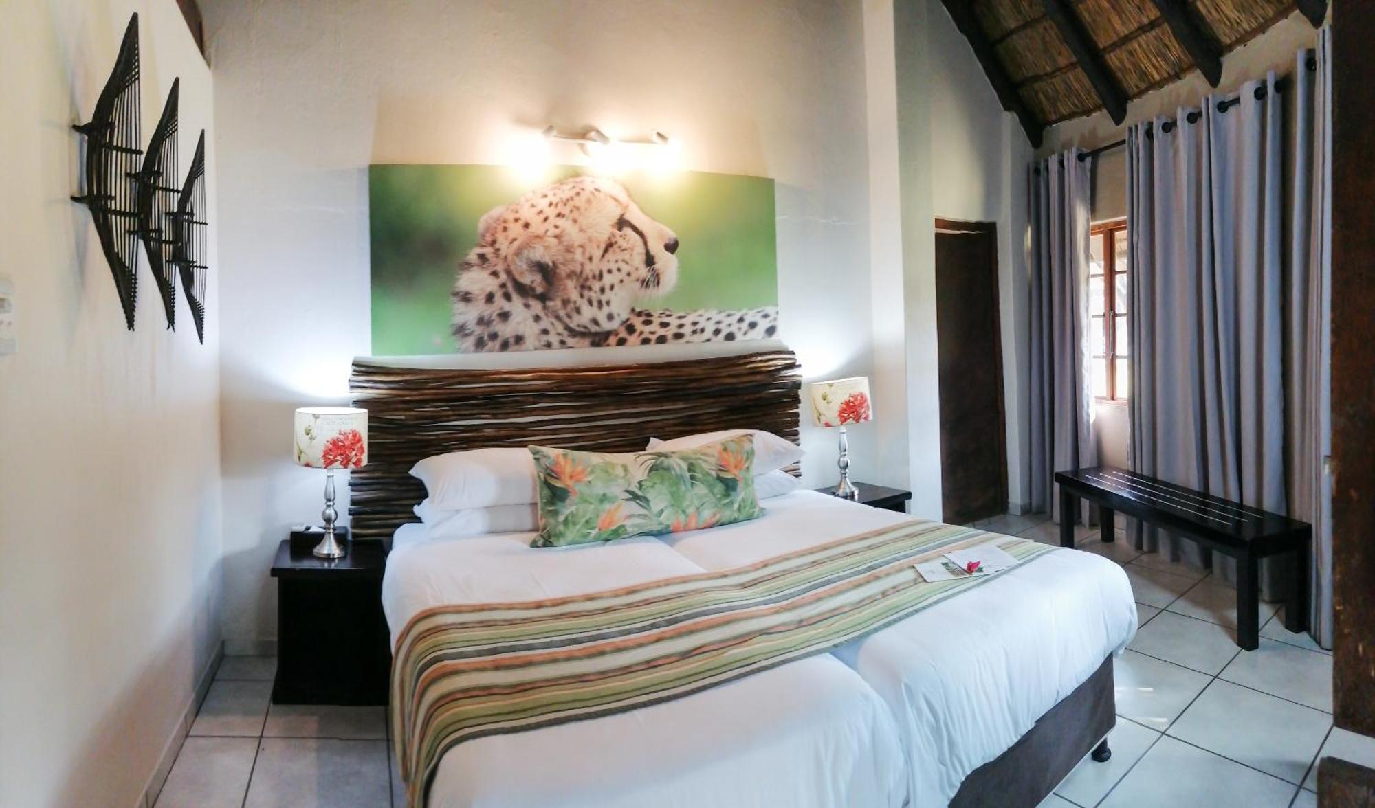 Emdoneni Lodge With Zululand Cat Conservation Project Hluhluwe Extérieur photo