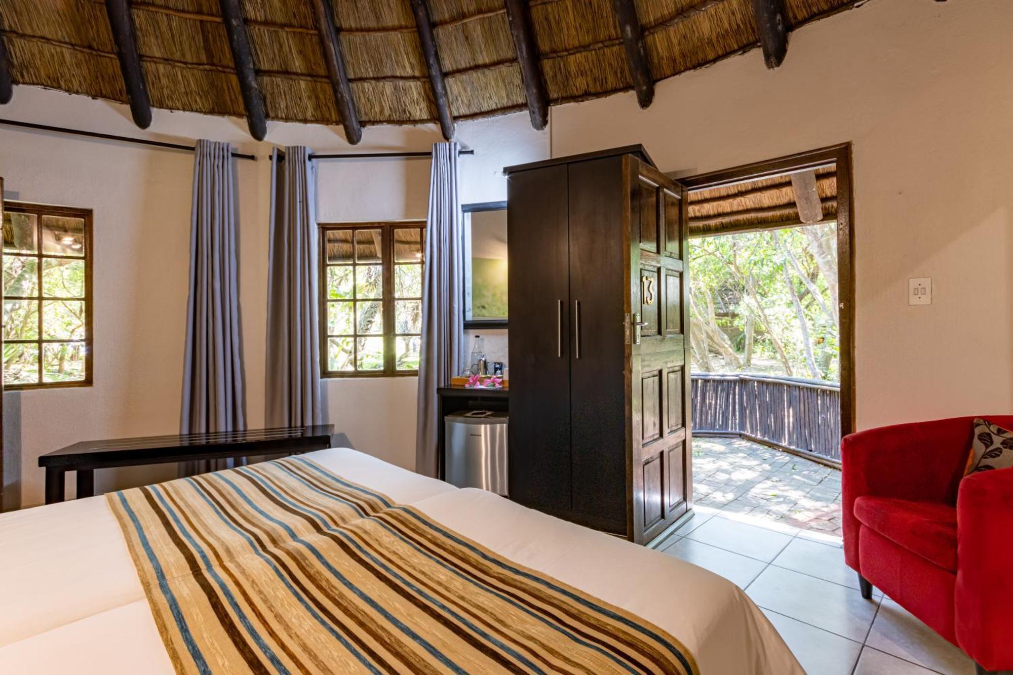 Emdoneni Lodge With Zululand Cat Conservation Project Hluhluwe Extérieur photo