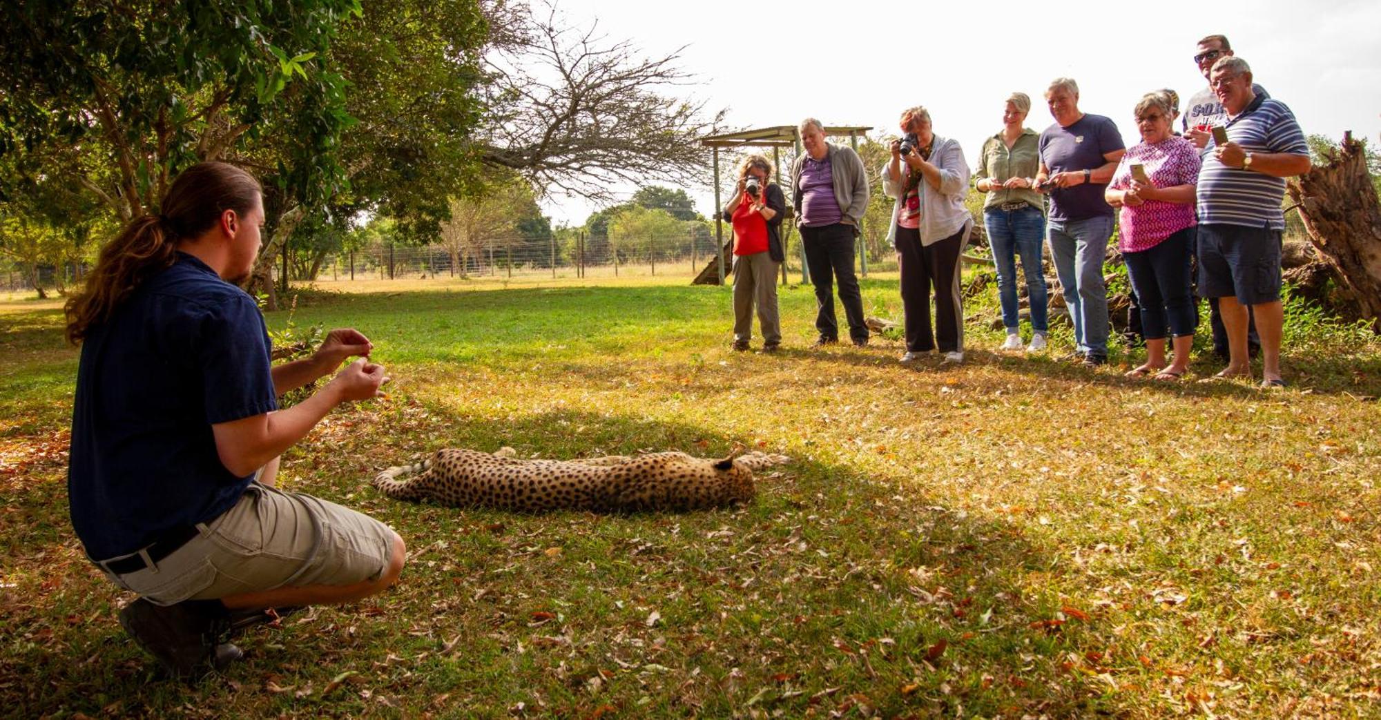 Emdoneni Lodge With Zululand Cat Conservation Project Hluhluwe Extérieur photo